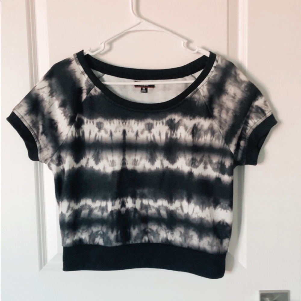 SOUTHPOLE CROP TOP